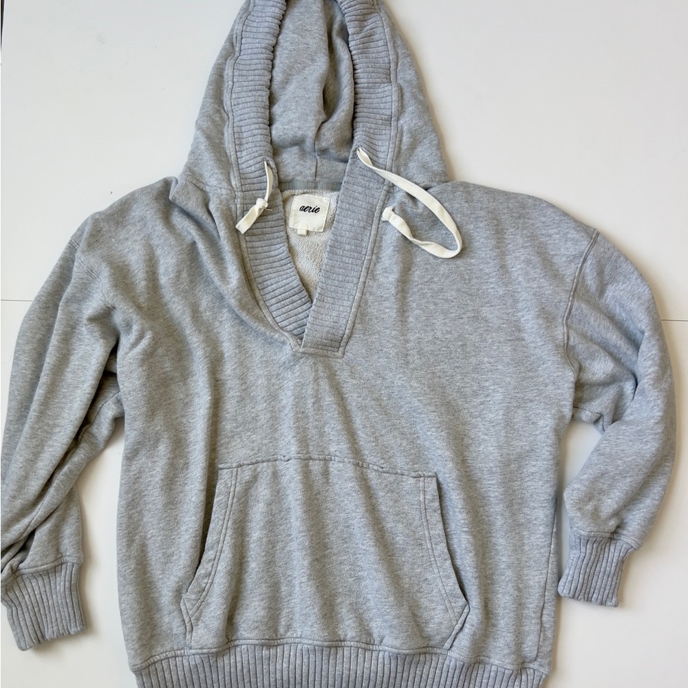 Cozy Aerie Grey Hoodie Sweatshirt - Picture 1 of 4